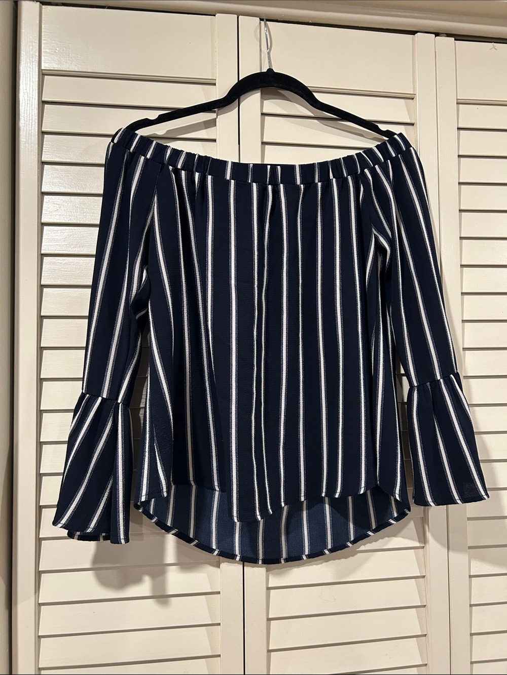 Sweet Wanderer Off-Shoulder Blouse in Navy and White Size Medium